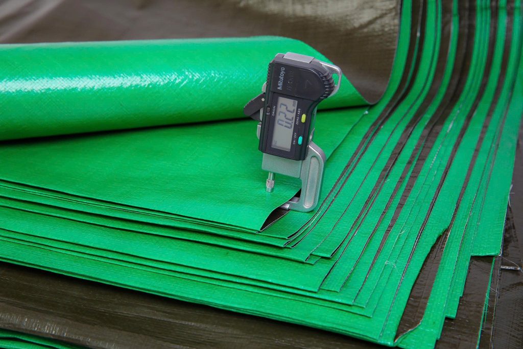 Bạt nhựa che nắng mưa tàu thuyền, sà lan