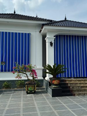 Bạt che nắng mưa tự cuốn ngoài trời