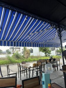 Bạt cuốn tay quay mái hiên