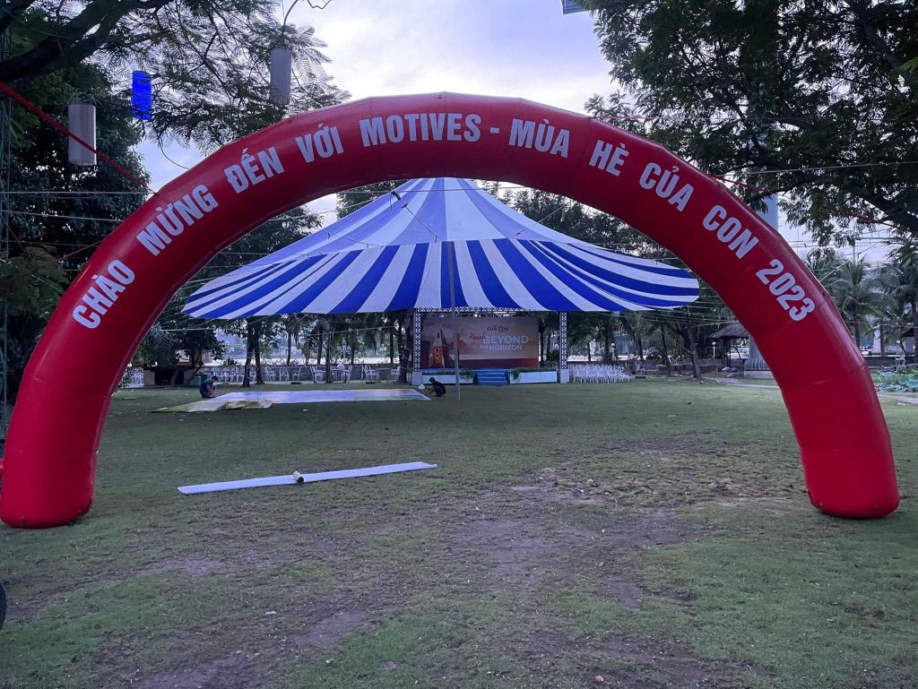 Bạt dù tròn đường kính 16m che sự kiện sân trường