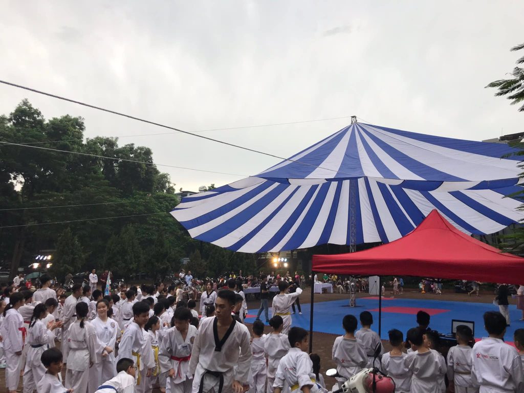 Dù che sự kiện sân trường học đường kính 16m