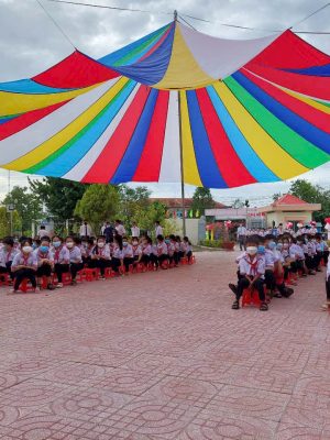 Dù che sân trường đường kính 12m