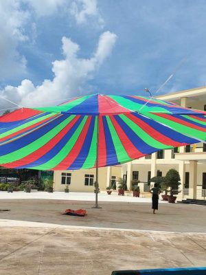 Dù tròn sự kiện đk 12m che nắng sân trường học