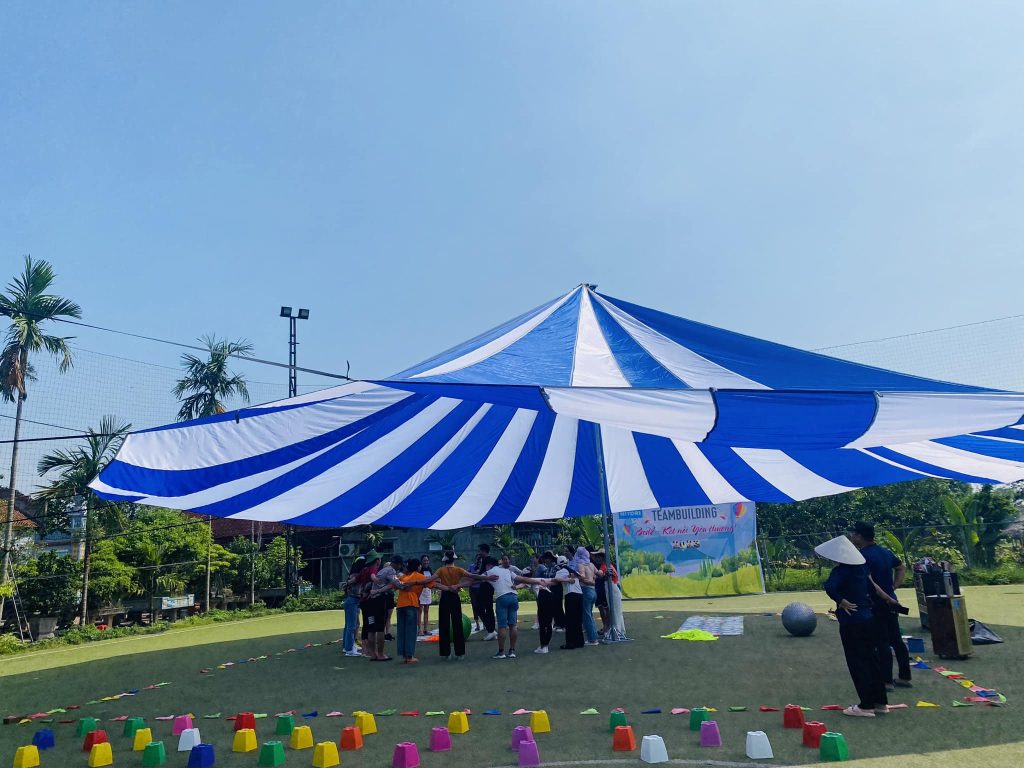 Dù tròn sự kiện đk 12m che nắng sân trường học