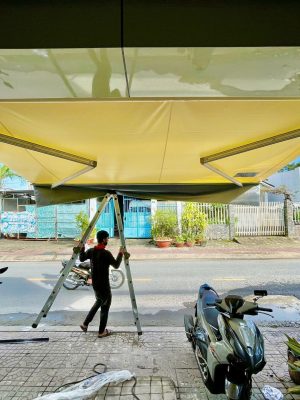 Bạt mái hiên di động