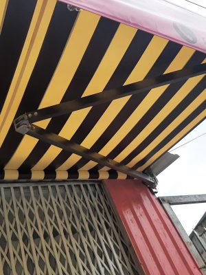 Bạt mái hiên di động