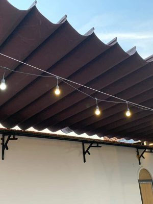 Mái che bạt xếp quán cafe sân vườn