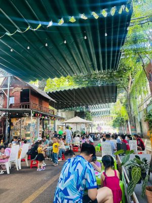 Mái che bạt xếp bạt kéo quán cafe sân vườn