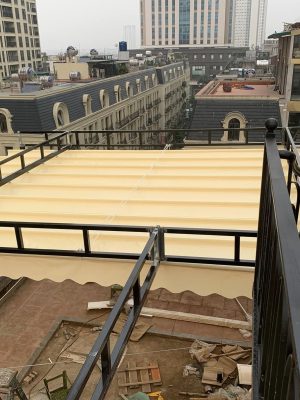 Bạt mái xếp lượn sóng che nắng mưa ngoài trời