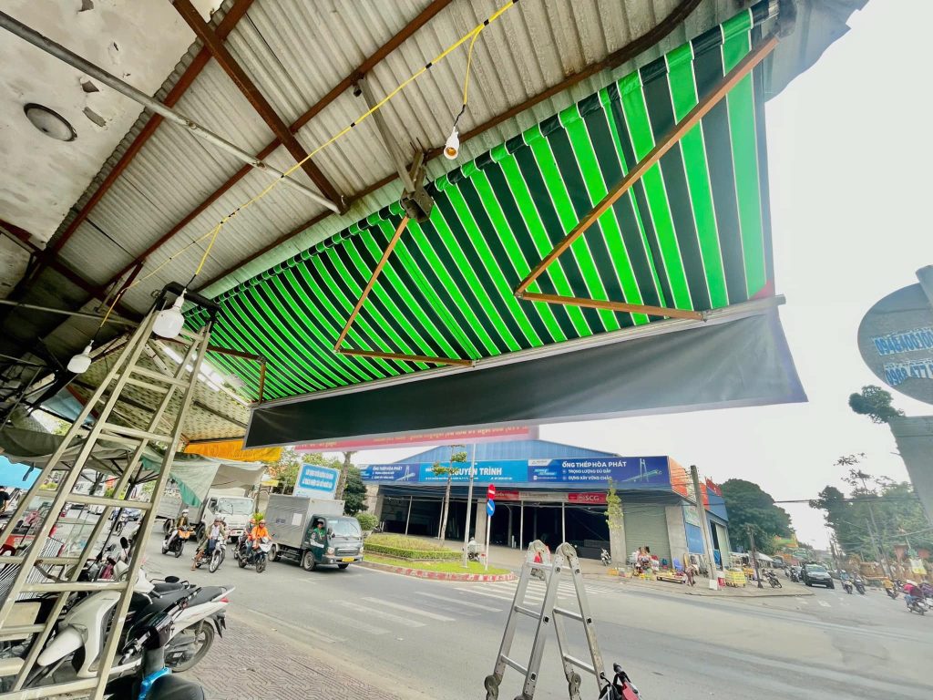 Bạt mái hiên di động, che nắng mưa ngoài trời