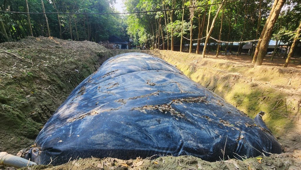 Hầm biogas phủ bạt HDPE