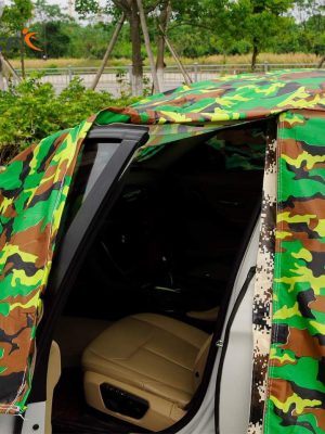 Vải rằn ri quân đội che phủ ô tô