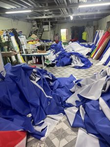 May vải dù polyester chống thấm nước theo yêu cầu